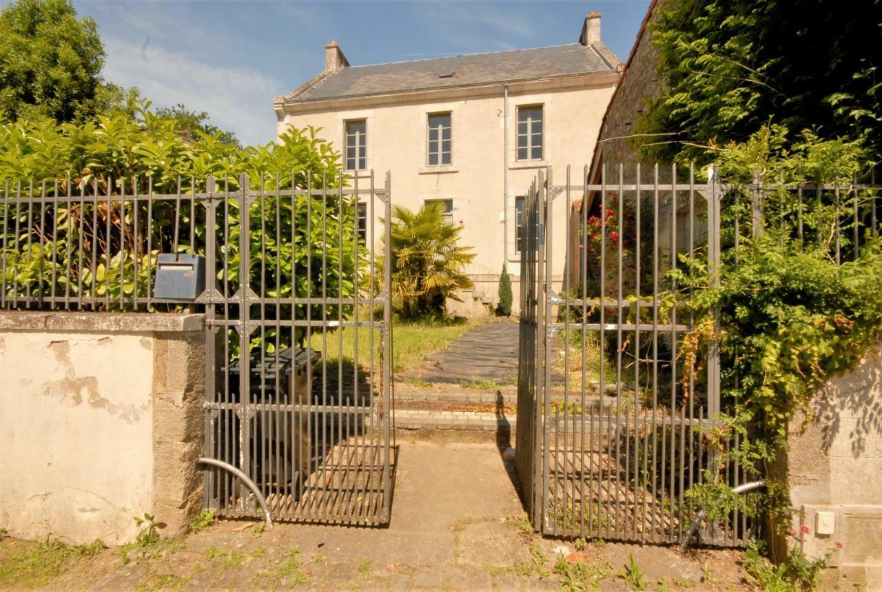 Stylish French Town House In L'Hermenault Hotel Exterior foto